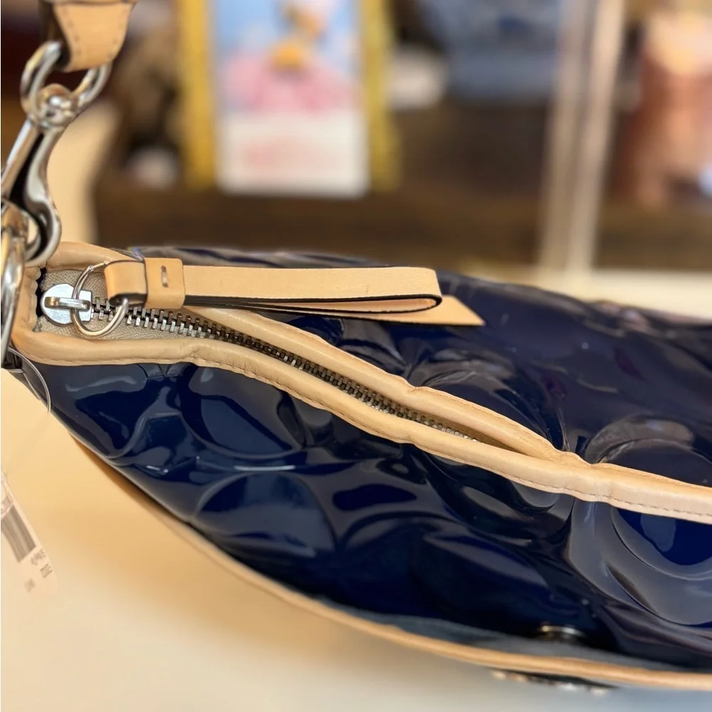 ๐๐ NWT COACH PEYTON NAVY PATIENT LEATHER BAG! - Picture 6 of 13